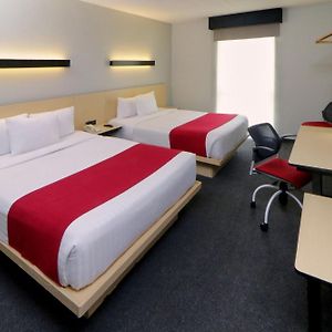 Habitación con Cama Queen